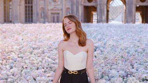 pubblicità louis vuitton profumo 2021|Emma Stone for the Coeur Battant Fragrance .